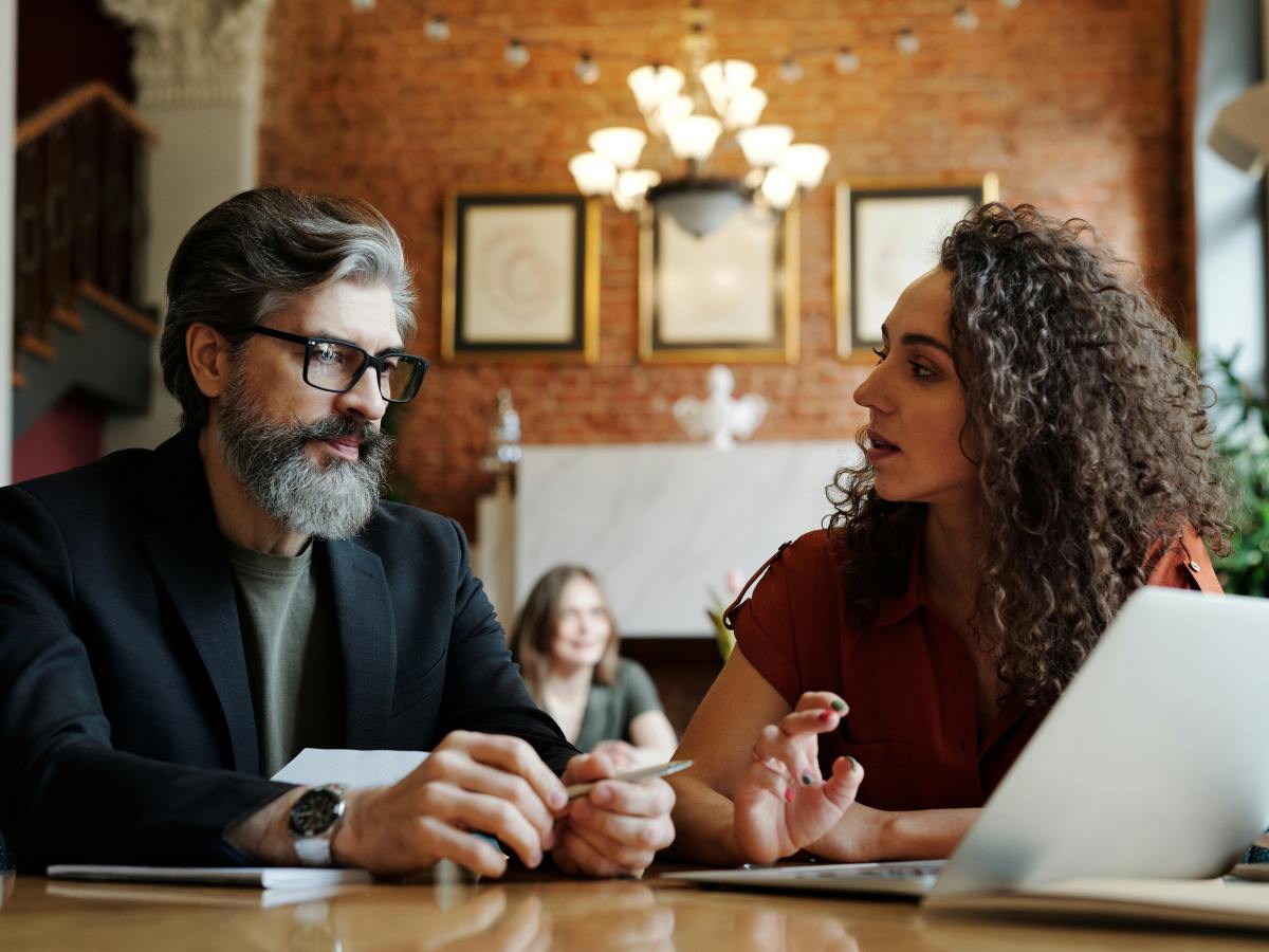 Por qué delegar tu comunicación digital es una&nbsp;Inversión